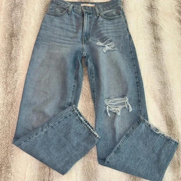 LEVI’S Distressed Blue Women's Jeans - Picture 3 of 7